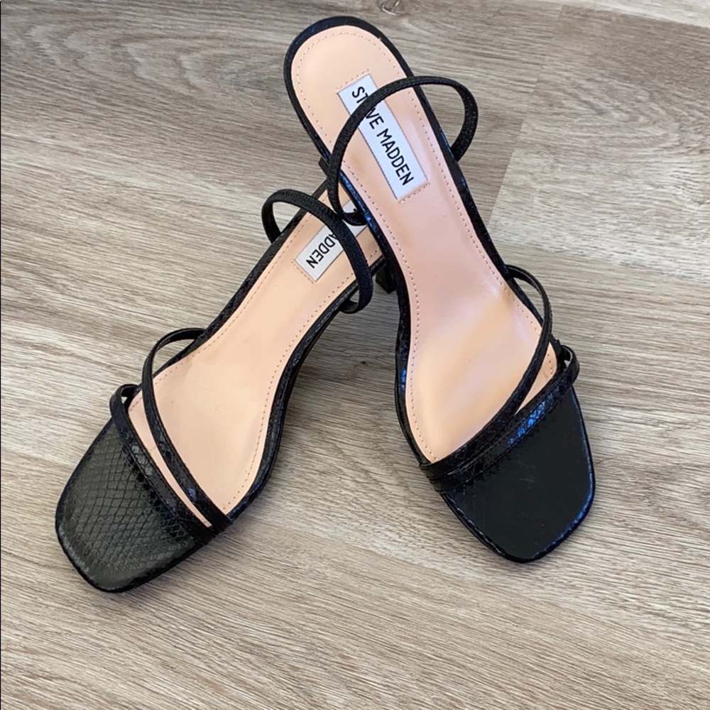 Snake skin high heels